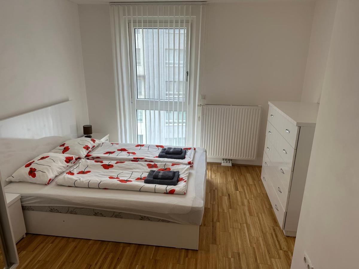 Hauptbahnhof Ferienwohnung Am Park Wiedeń Zewnętrze zdjęcie